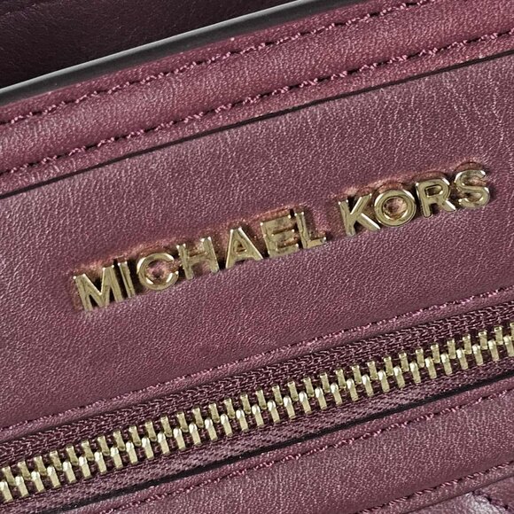 Michael Kors Burgundy Quilted Leather Medium Selma Satchel w/Crossbody Strap - Picture 11 of 15